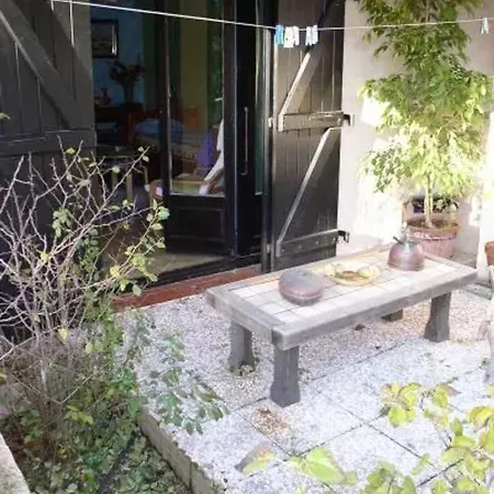 Maison Accueillante A Avec Jardin Cloture. Calcatoggio (Corsica)