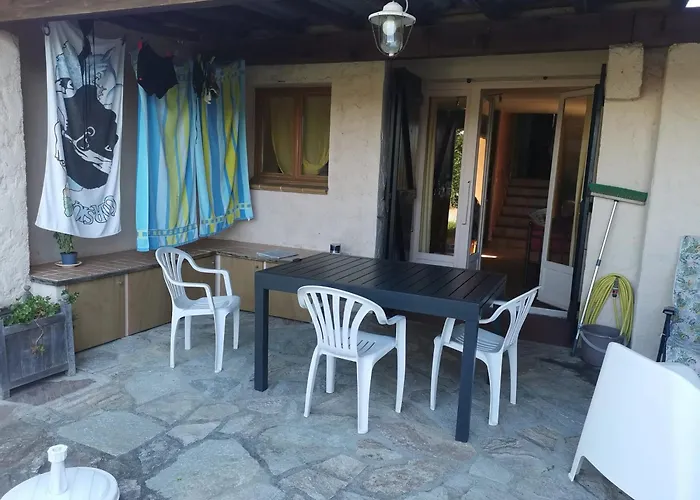 Hébergement de vacances Maison Accueillante à Avec Jardin Clôturé. *